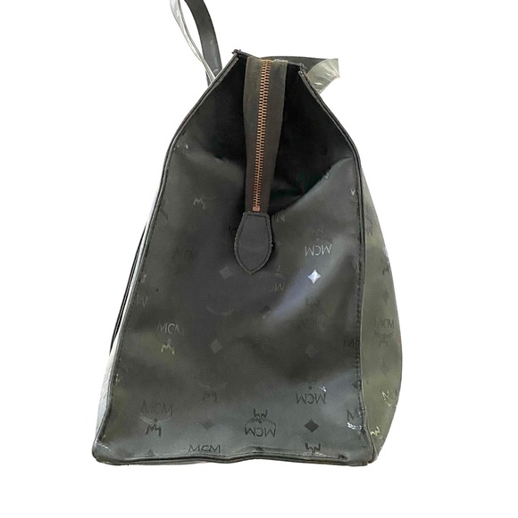 MCM Visetos Tote - Picture 6 of 15